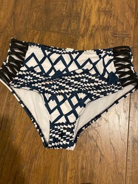 Geometric Navy & White Women's Swim Bottom